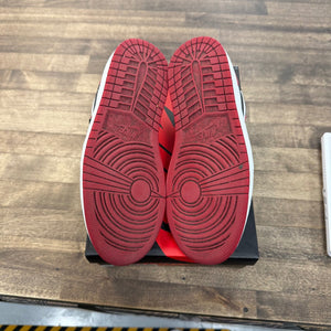 Jordan 1 Retro Low OG Chicago (2025) - Image 5