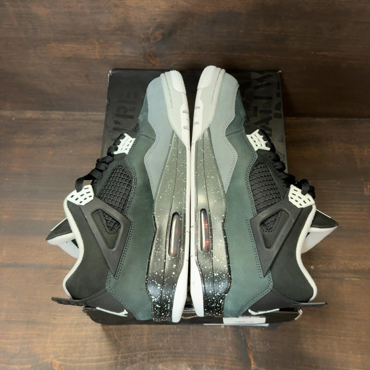 Jordan 4 Retro Fear (2024) - Image 6