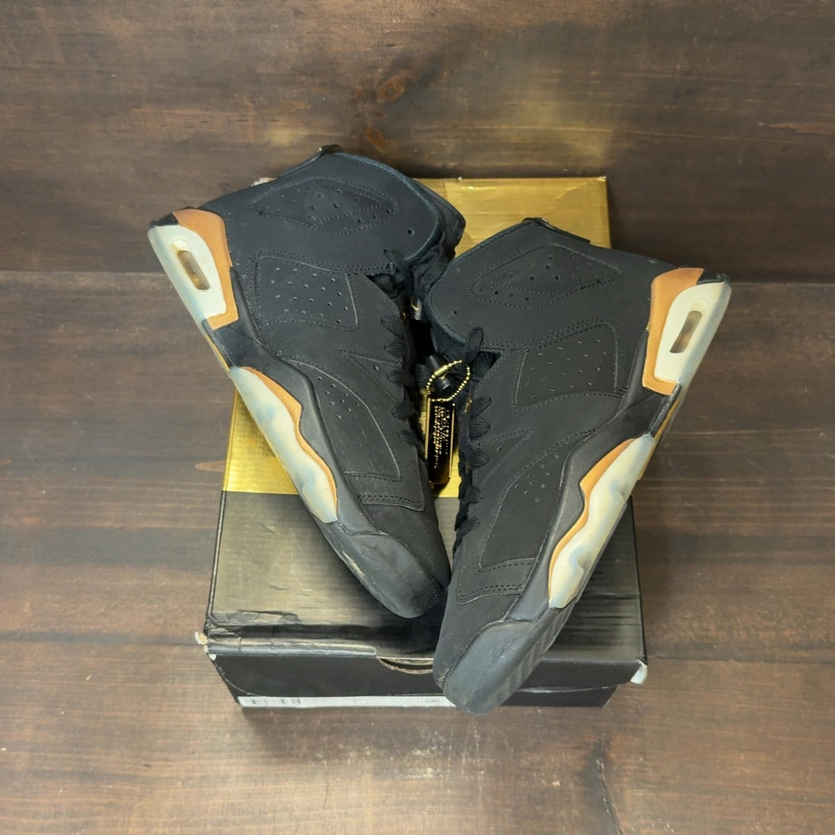 Jordan 6 Retro DMP 2020 (GS) Size 7Y (Pre-Owned)