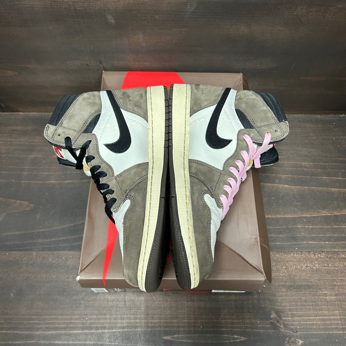 Jordan 1 Retro High OG SP Travis Scott Mocha - Image 4