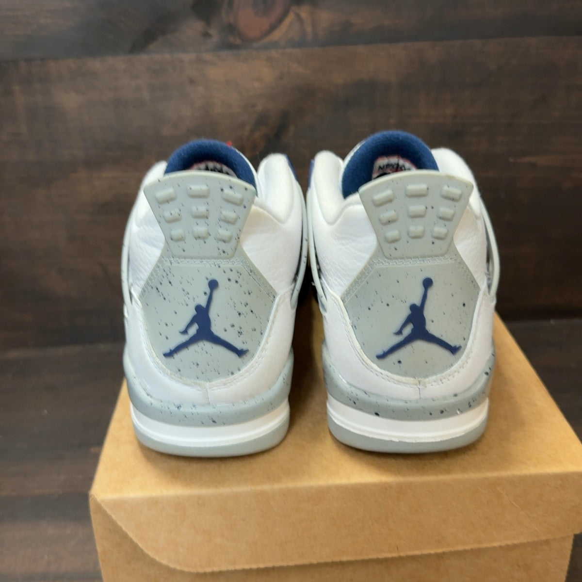 Jordan 4 Retro Midnight Navy (GS) Size 7Y (Pre-Owned) - Image 4