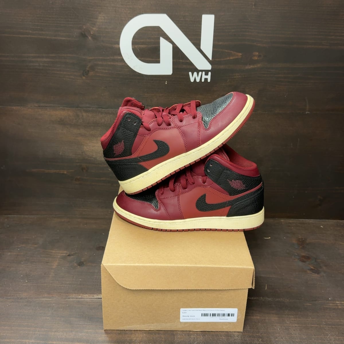 Jordan 1 Mid Team Red Black White (GS) Size 6.5Y (Pre-Owned) - front