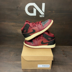 Jordan 1 Mid Team Red Black White (GS) Size 6.5Y (Pre-Owned) - front