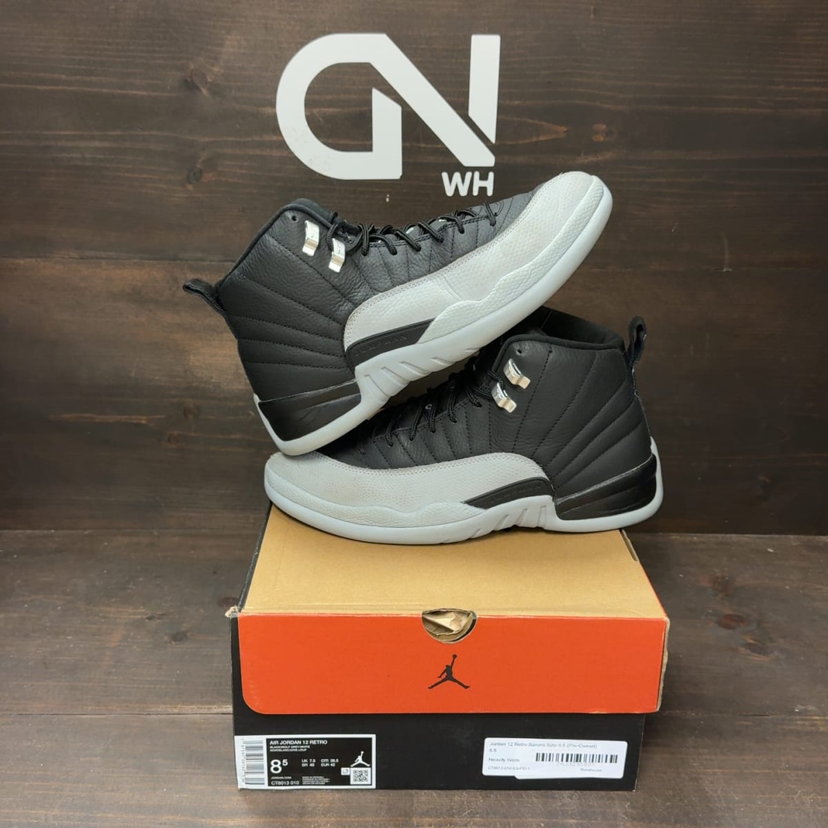Jordan 12 Retro Barons Size 8.5 (Pre-Owned) - front
