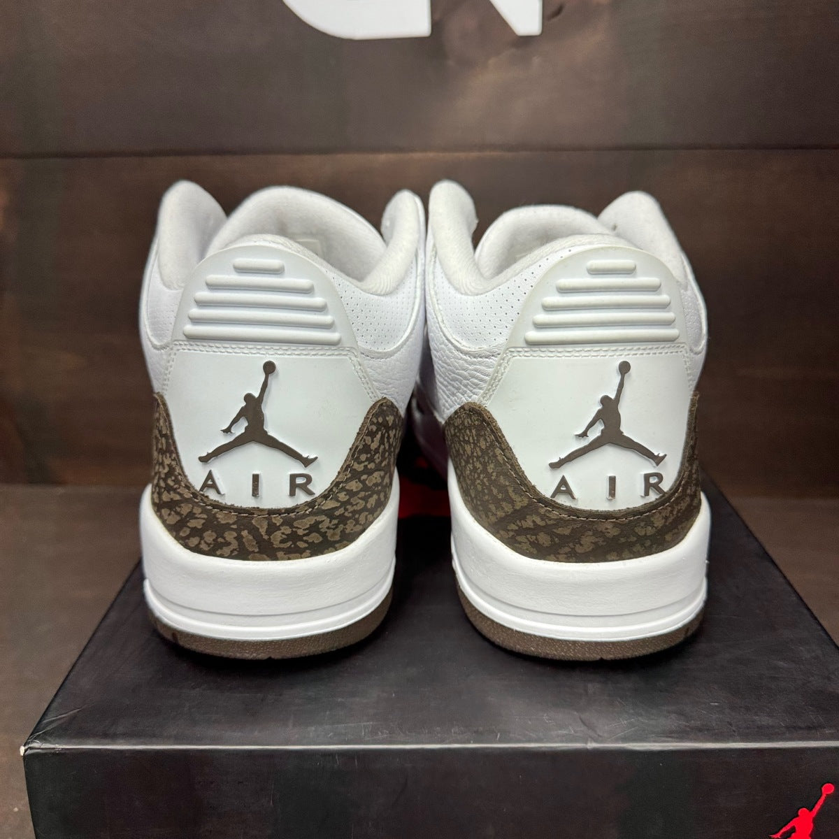Jordan 3 Retro Mocha (2018) - Image 5