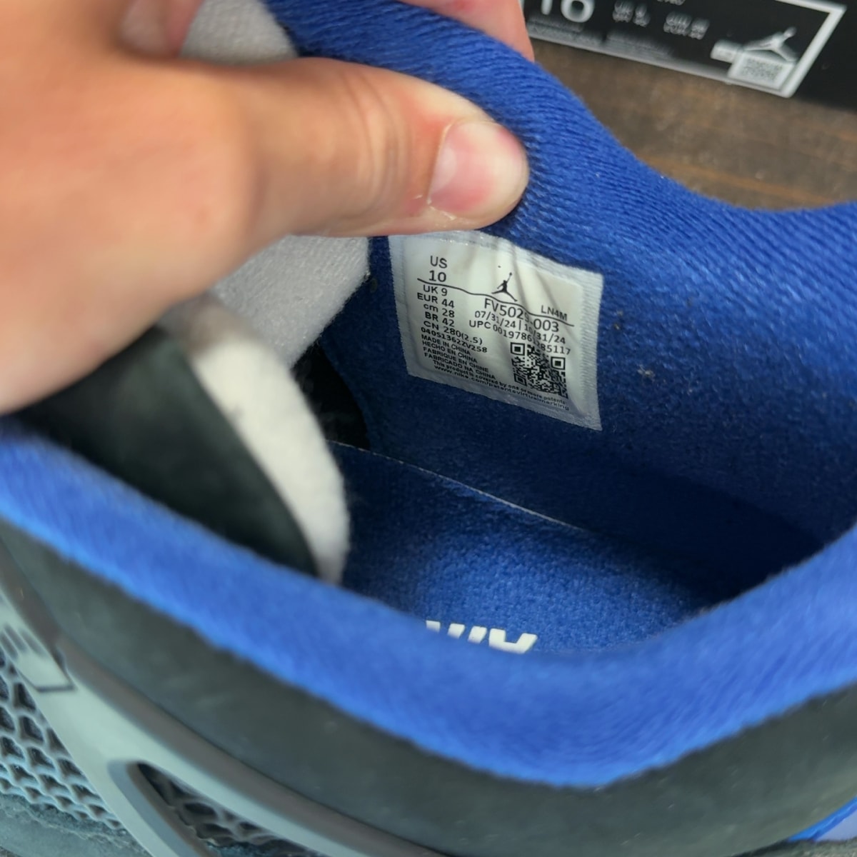 Jordan 4 Retro Rare Air (White Lettering) - Image 7