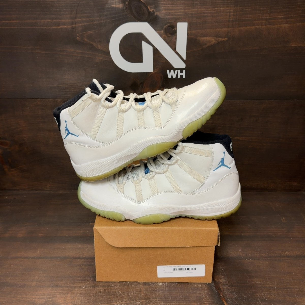 Jordan 11 Retro Legend Blue (2014) Size 12 (Pre-Owned) - Image 1