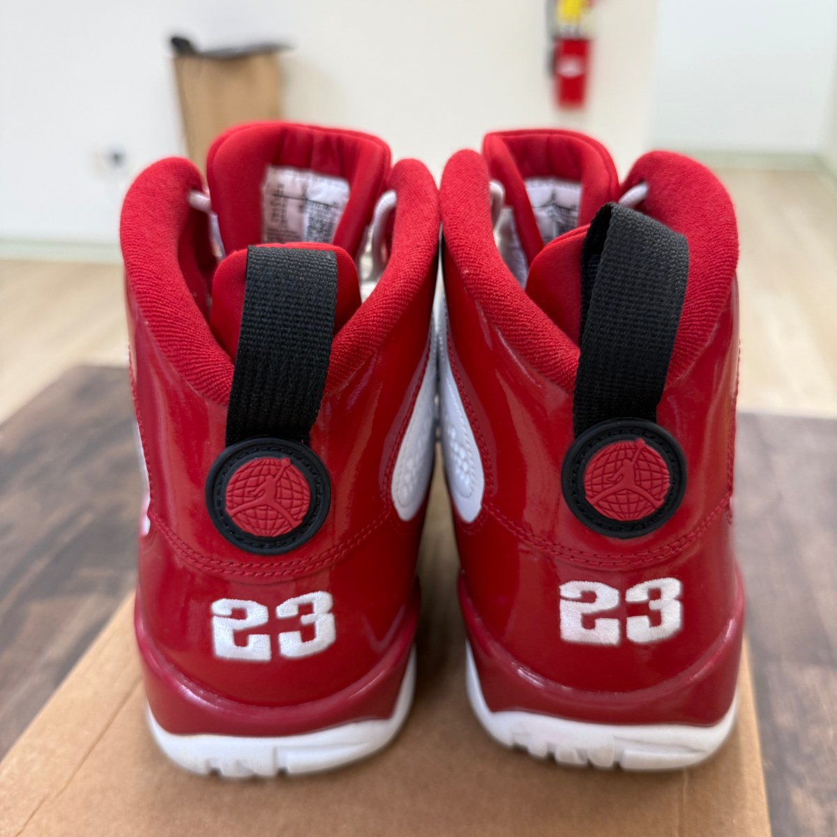 Jordan 9 Retro White Gym Red Size 11 (Pre-Owned) - Image 3