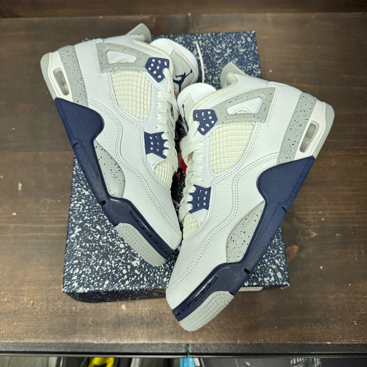 Jordan 4 Retro Midnight Navy Size 7.5 (Pre-Owned) - back