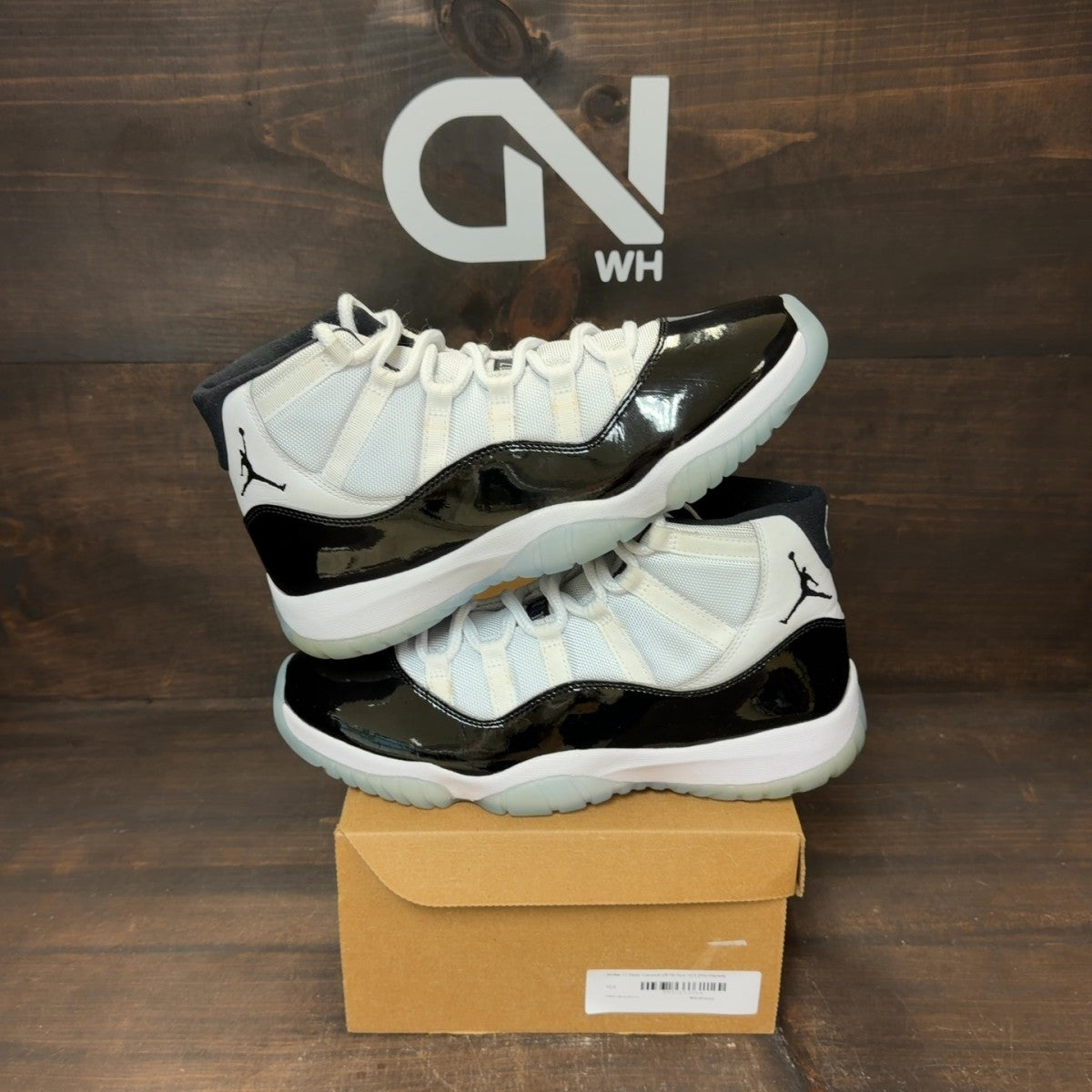 Jordan 11 Retro Concord (2018) Size 10.5 (Pre-Owned) - Image 1
