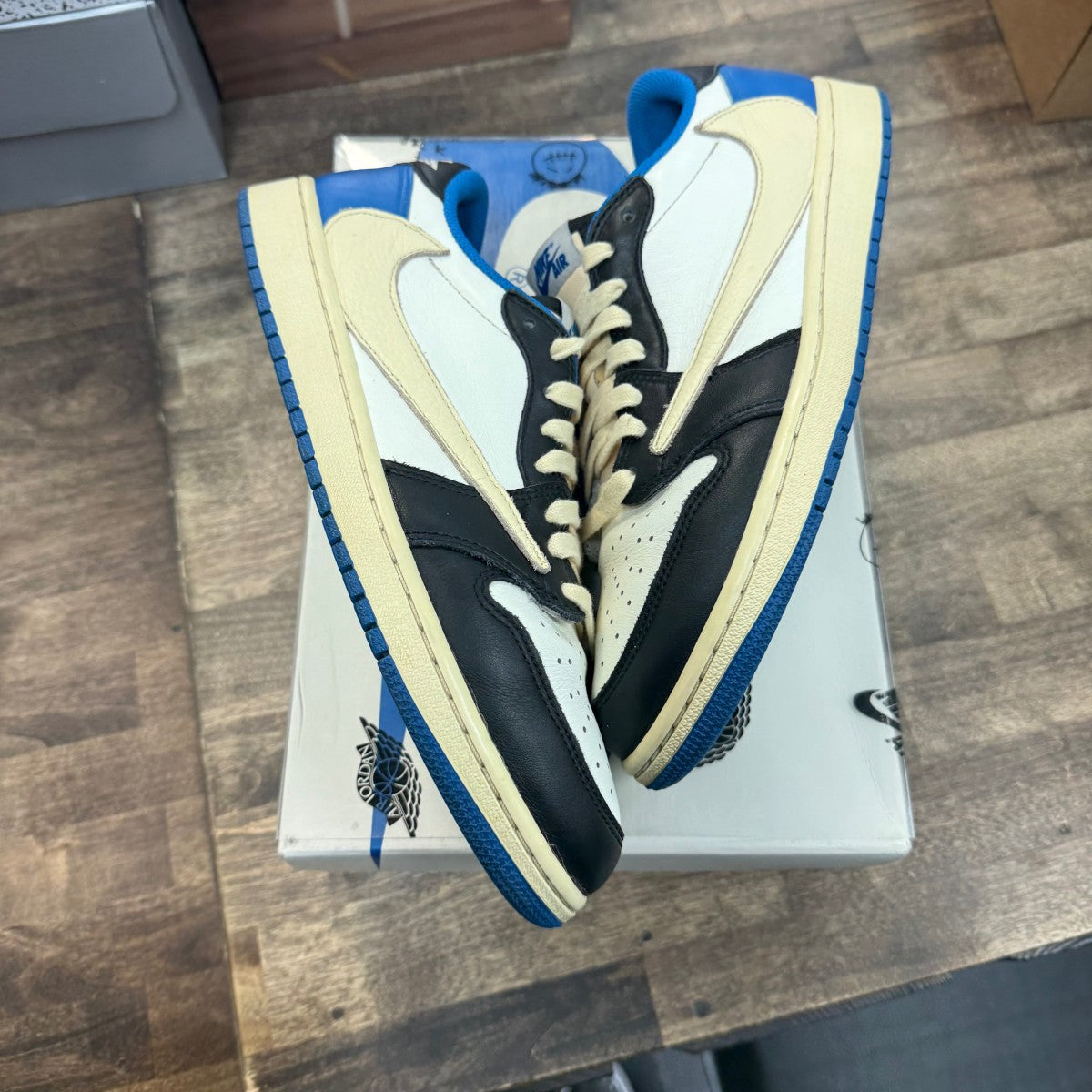 Jordan 1 Retro Low OG SP Fragment x Travis Scott - Image 1