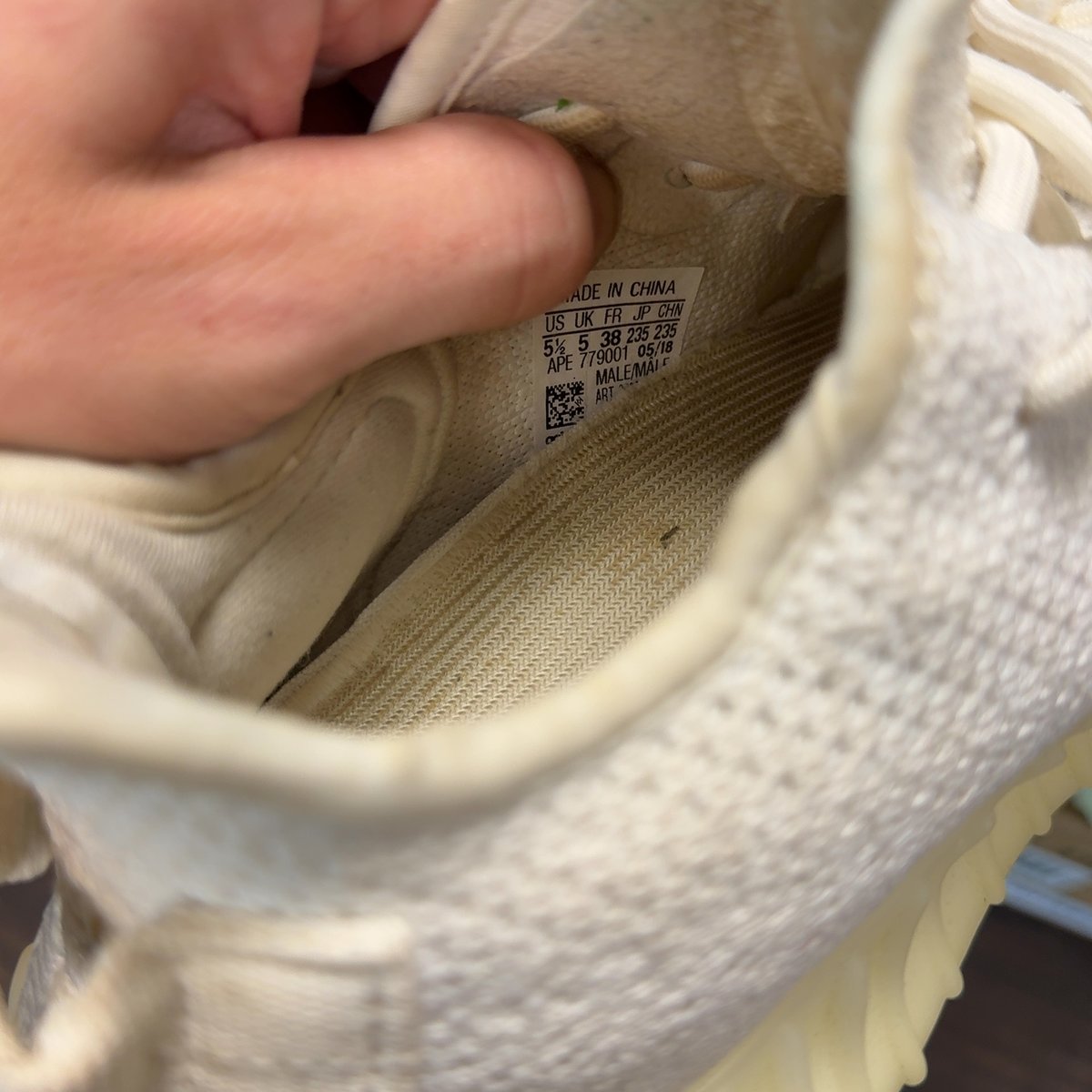 adidas Yeezy Boost 350 V2 Cream Size 5.5 (Pre-Owned) - aux