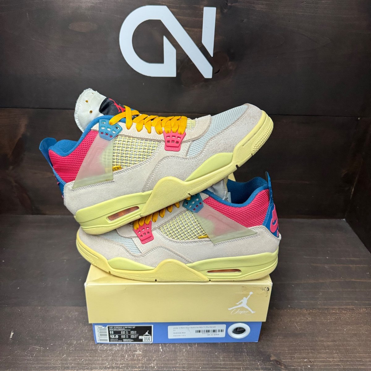 Jordan 4 Retro Union Guava Ice Size 11 (Pre-Owned) - front