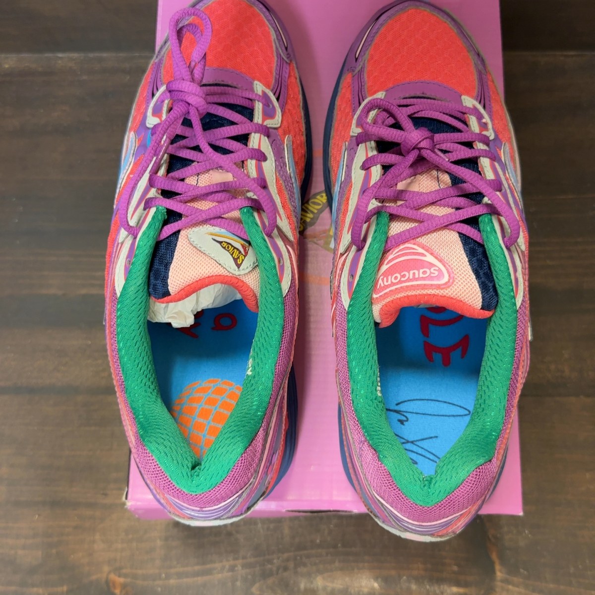 Saucony ProGrid Omni 9 Jae Tips To Do List Pink - Image 5