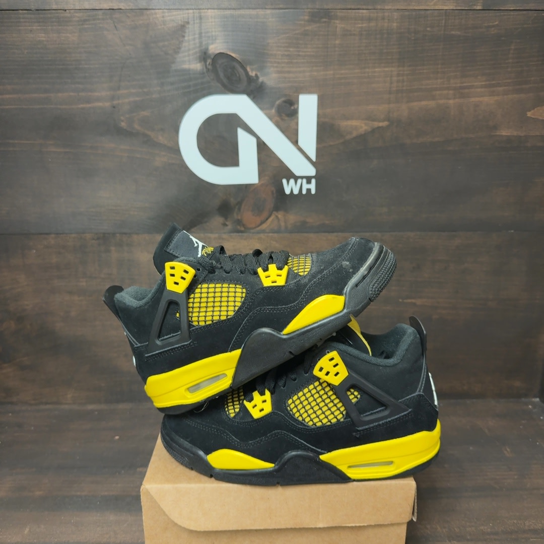 Jordan 4 Retro Thunder (2023) (GS) Size 4Y (Pre-Owned) - Image 1