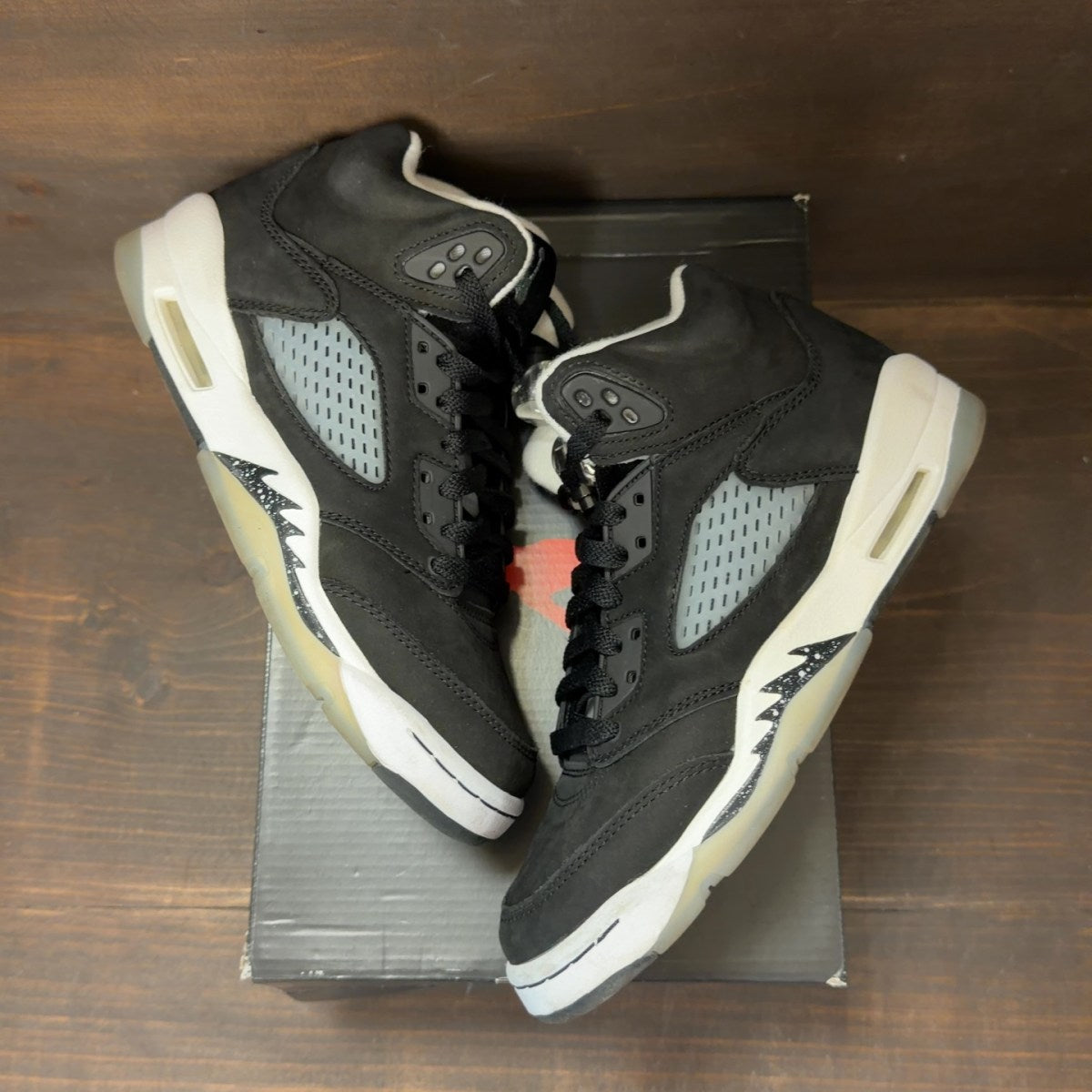 Jordan 5 Retro Moonlight (2021) (GS) Size 5Y (Pre-Owned) - back