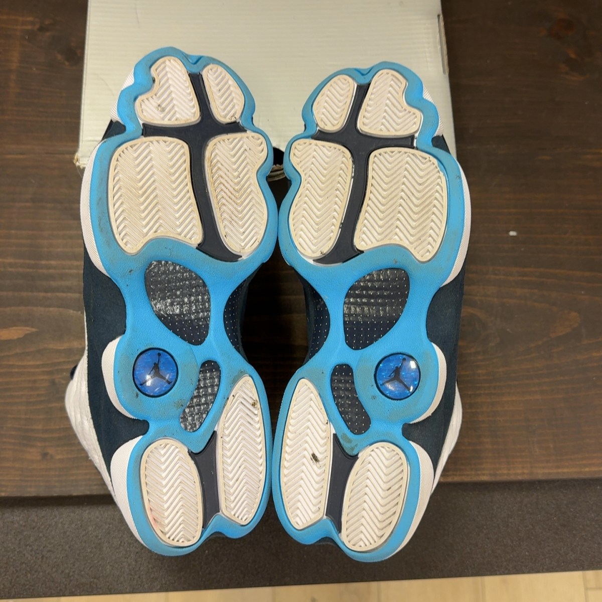 Jordan 13 Retro Obsidian Powder Blue White - Image 8