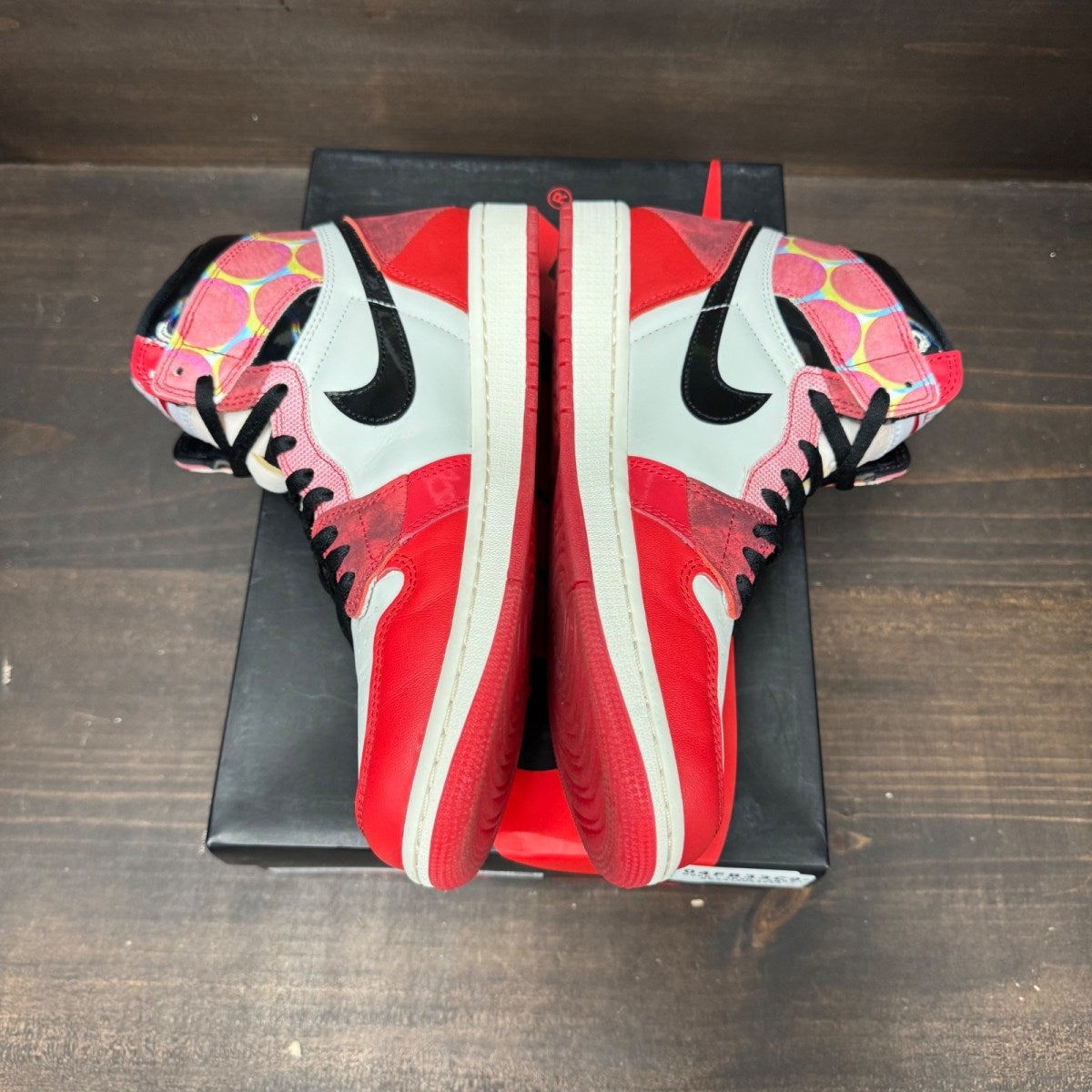 Jordan 1 Retro High OG Spider-Man Across the Spider-Verse - Image 4
