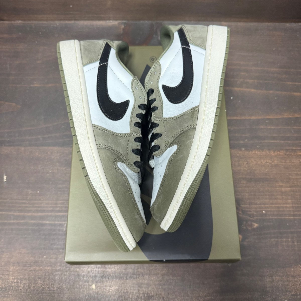 Jordan 1 Retro Low OG Medium Olive - Image 2