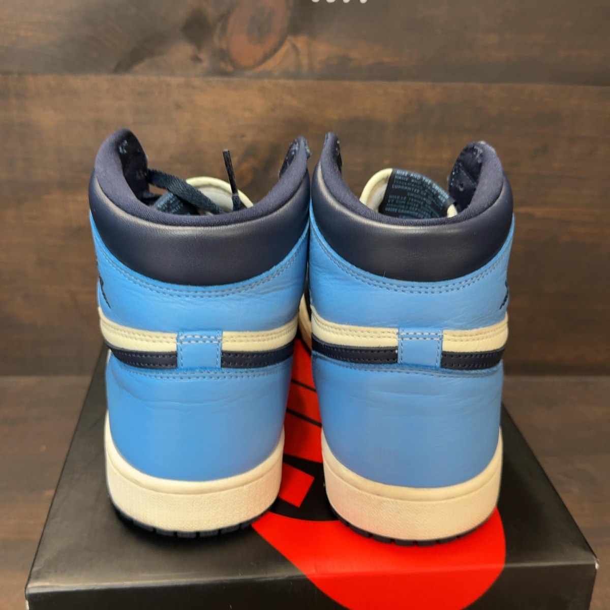 Jordan 1 Retro High Obsidian - Image 5