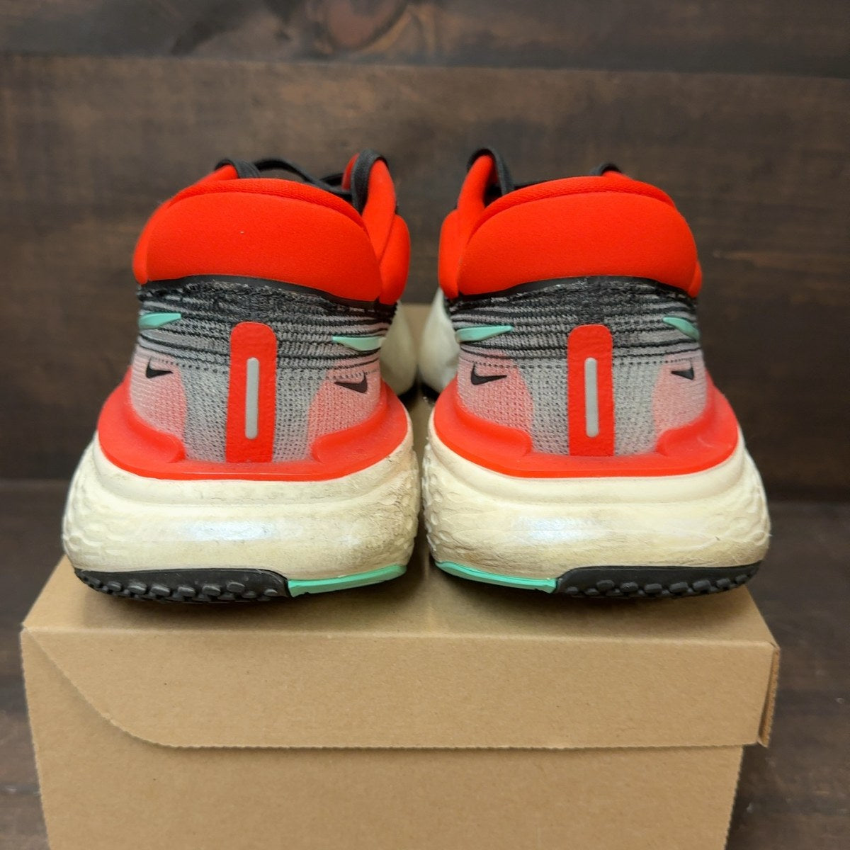 Nike ZoomX Invincible Run Flyknit Grey Infrared Size 12 (Pre-Owned) - Image 5