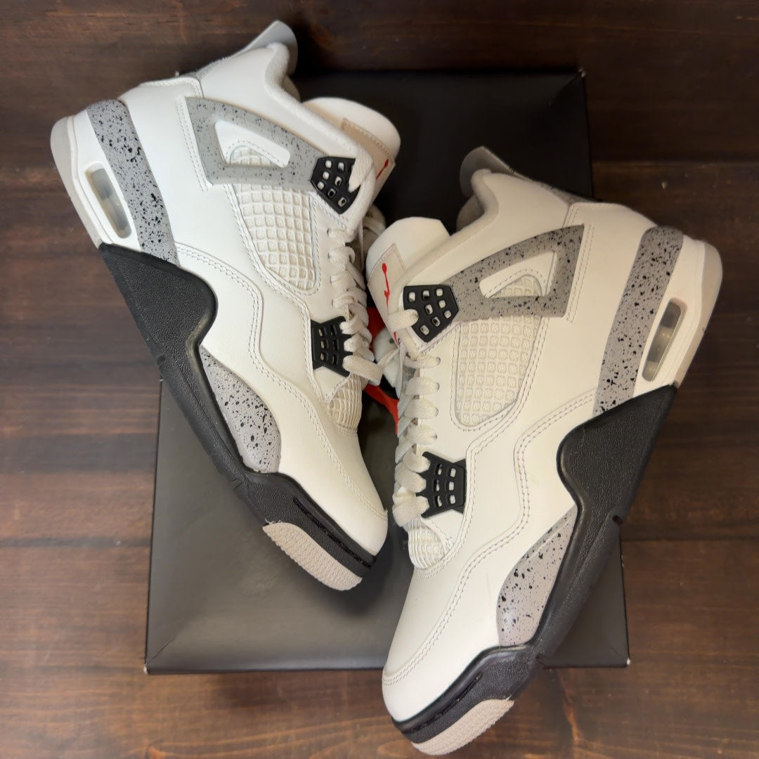 Jordan 4 Retro White Cement (2025) Size 7 (Pre-Owned)
