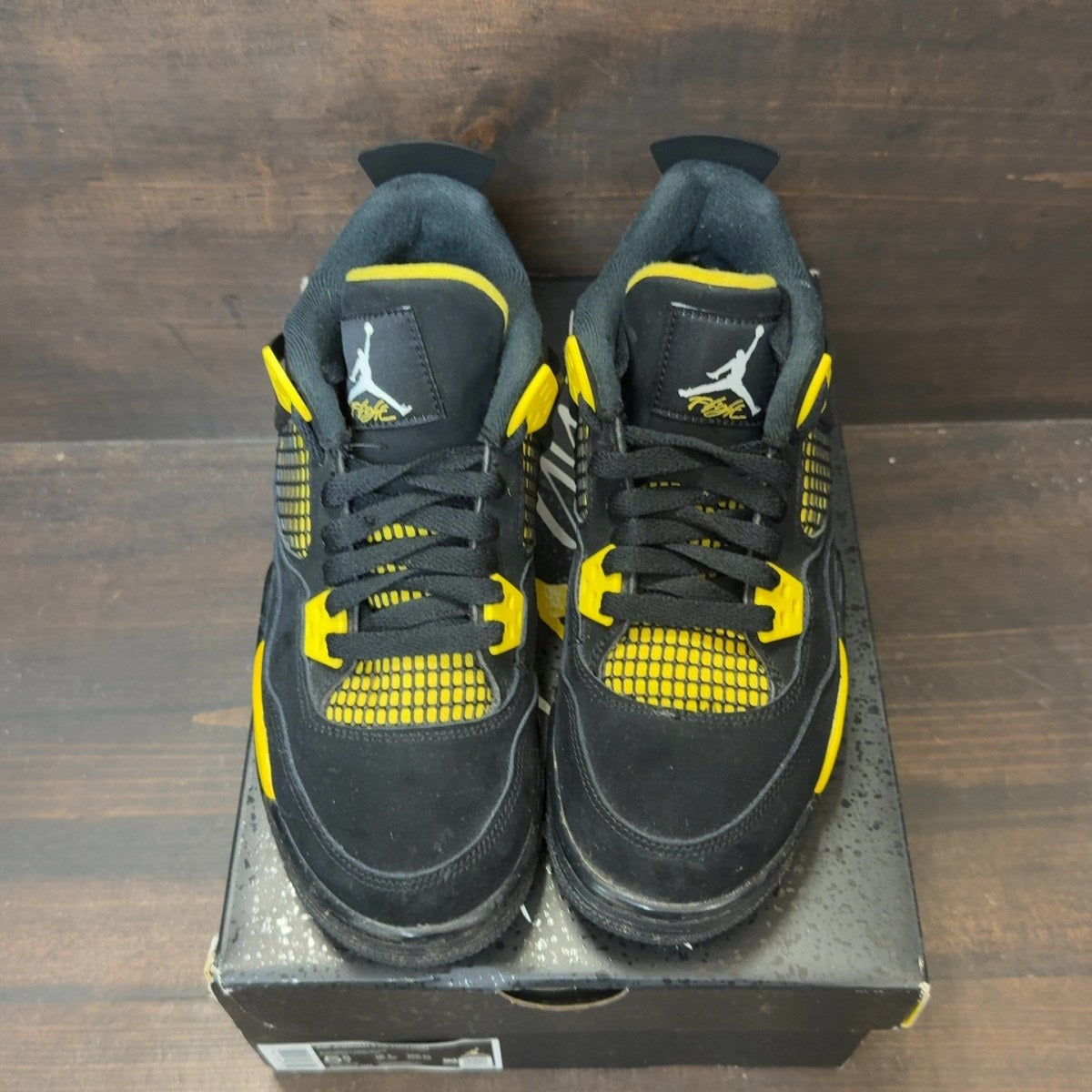 Jordan 4 Retro Thunder (2023) (GS) Size 5.5Y (Pre-Owned)