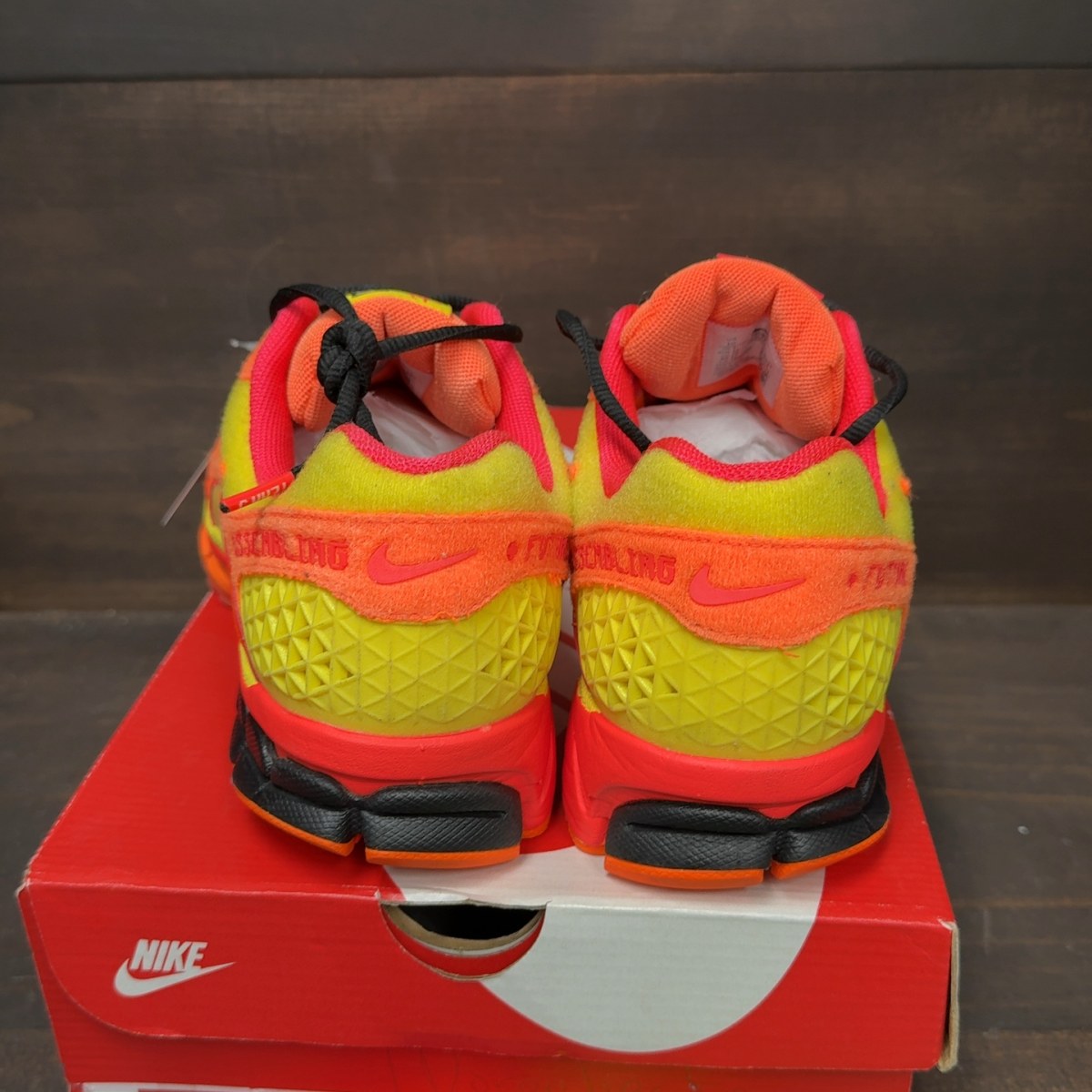 Nike Zoom Vomero 5 Doernbecher Size 10 (Pre-Owned) - Image 2