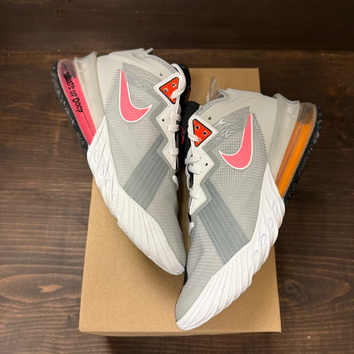 Nike LeBron 18 Low Bugs vs Marvin Space Jam Size 8.5 (Pre-Owned) - Image 2