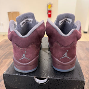 Jordan 5 Retro Burgundy (2023) (GS) Size 6Y (Pre-Owned) - Image 3