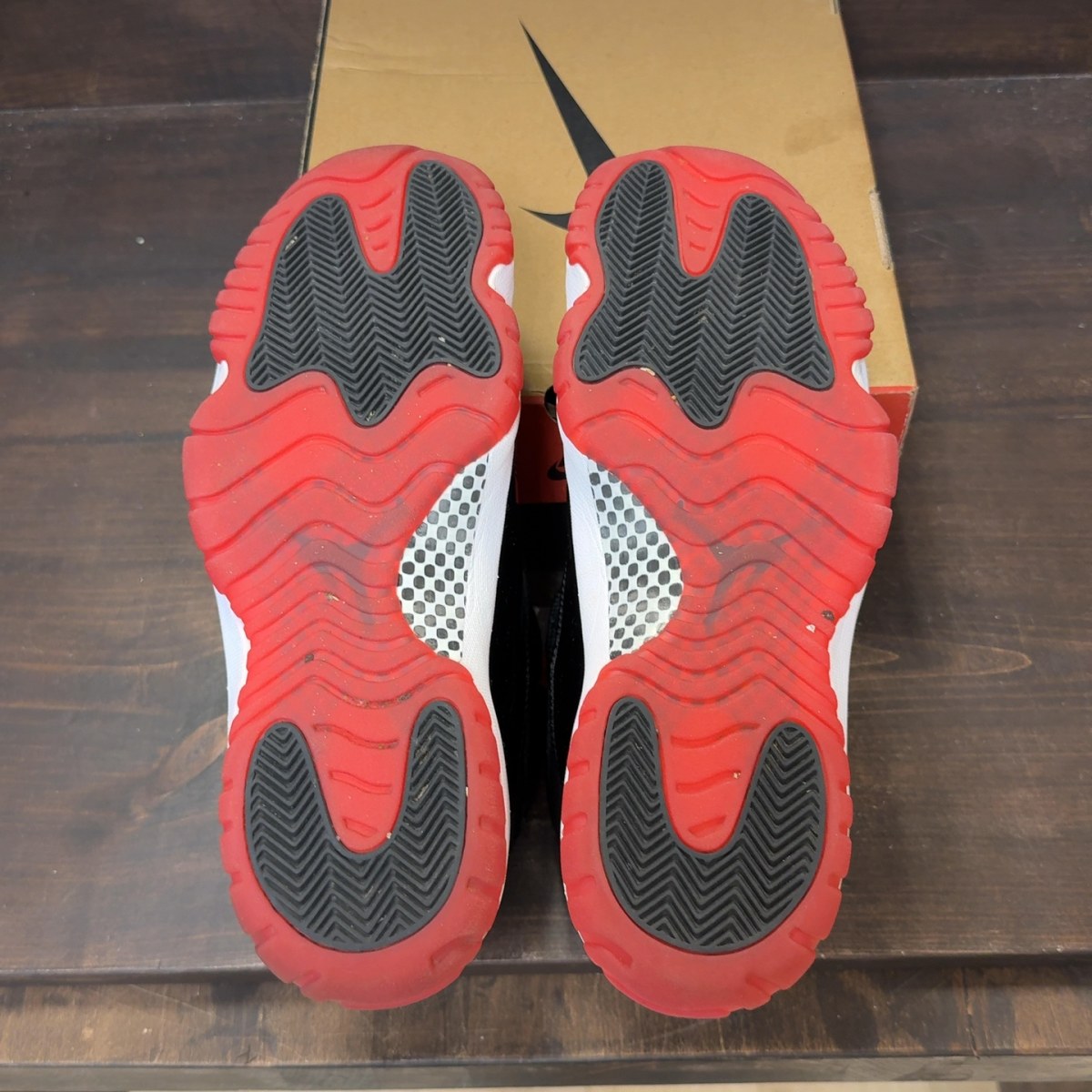 Jordan 11 Retro Playoffs Bred (2019) - Image 8