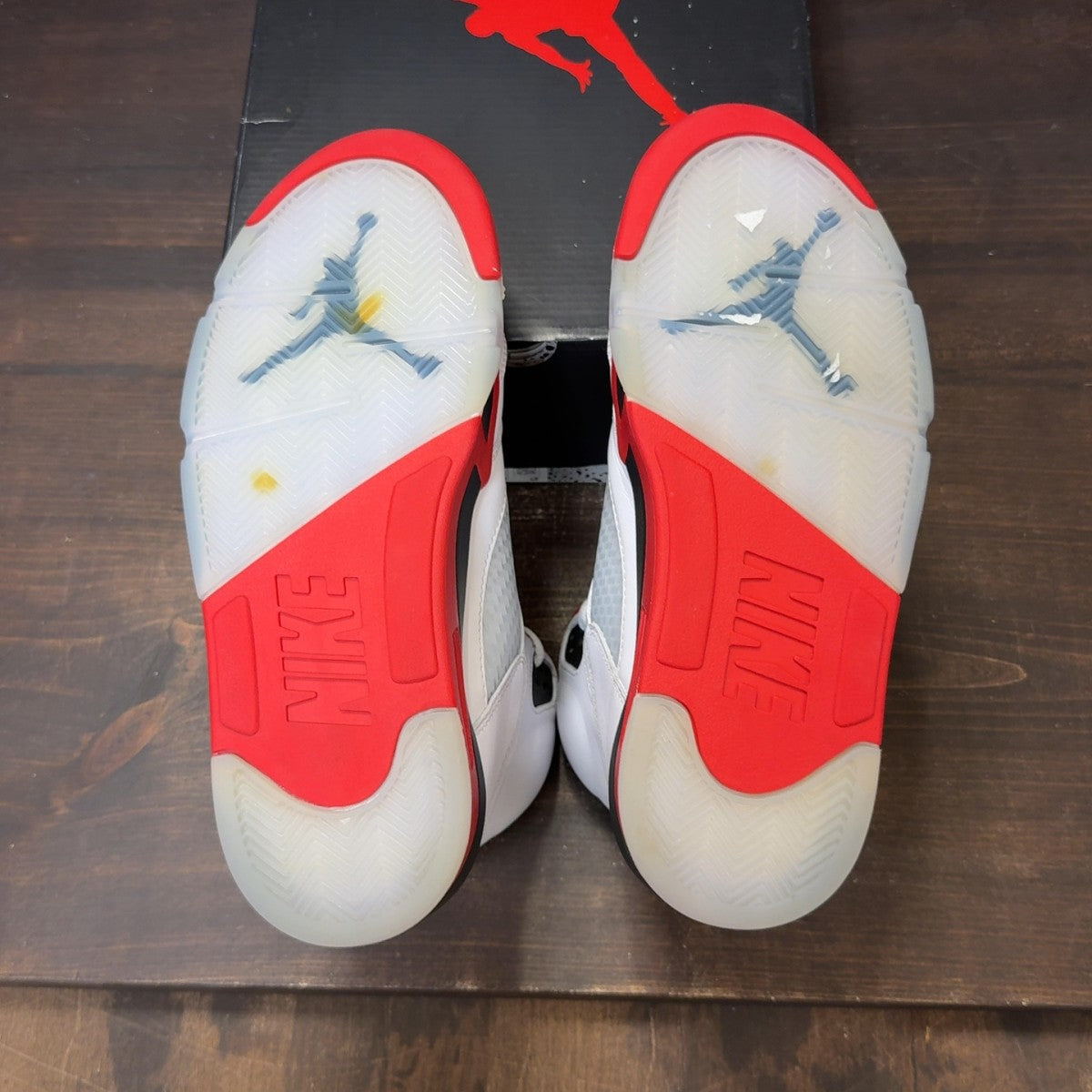 Jordan 5 Retro Fire Red Black Tongue (2025) - Image 7