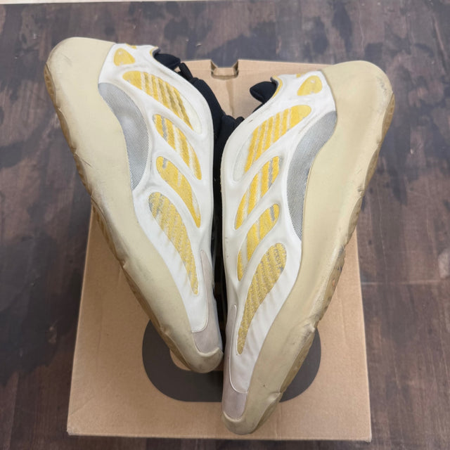 adidas Yeezy 700 V3 Safflower - Image 1