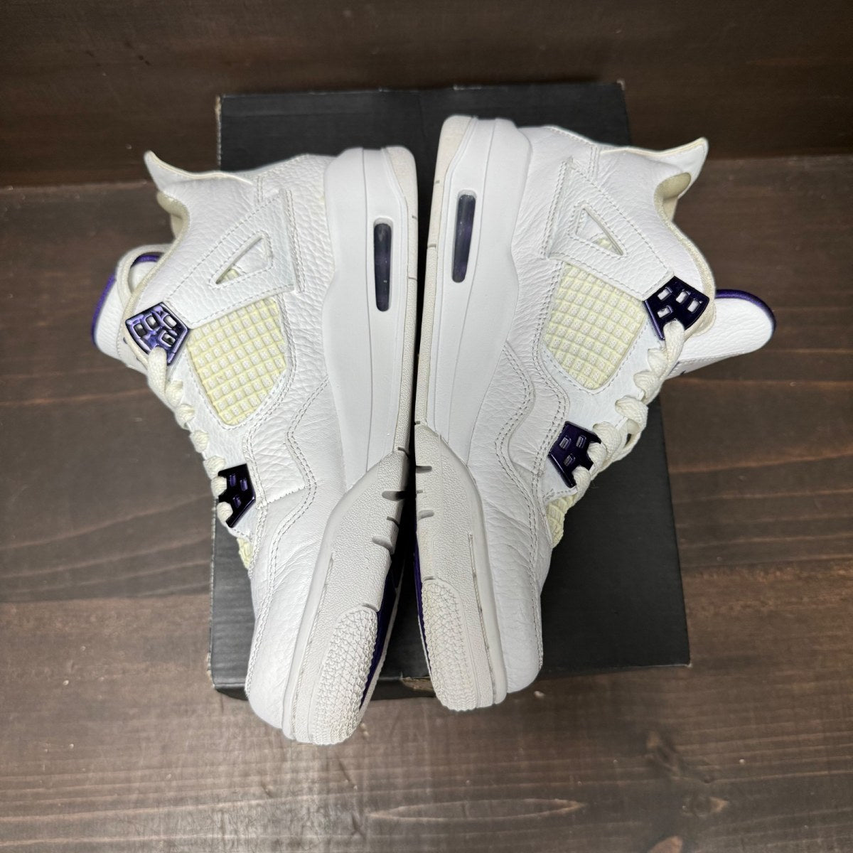 Jordan 4 Retro Metallic Purple (GS) Size 7Y (Pre-Owned)