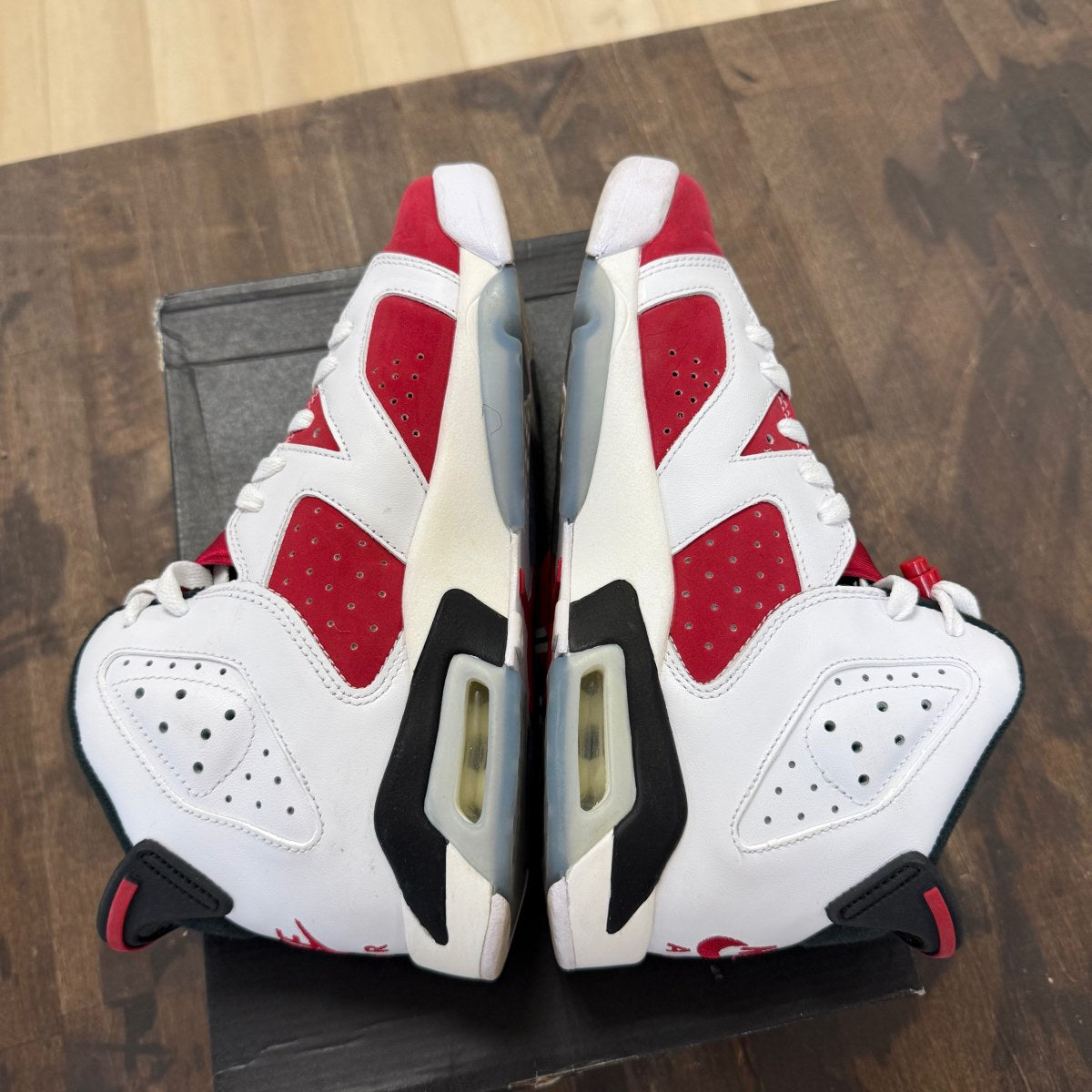 Jordan 6 Retro Carmine (2021) (GS) Size 6.5Y (Pre-Owned) - Image 4