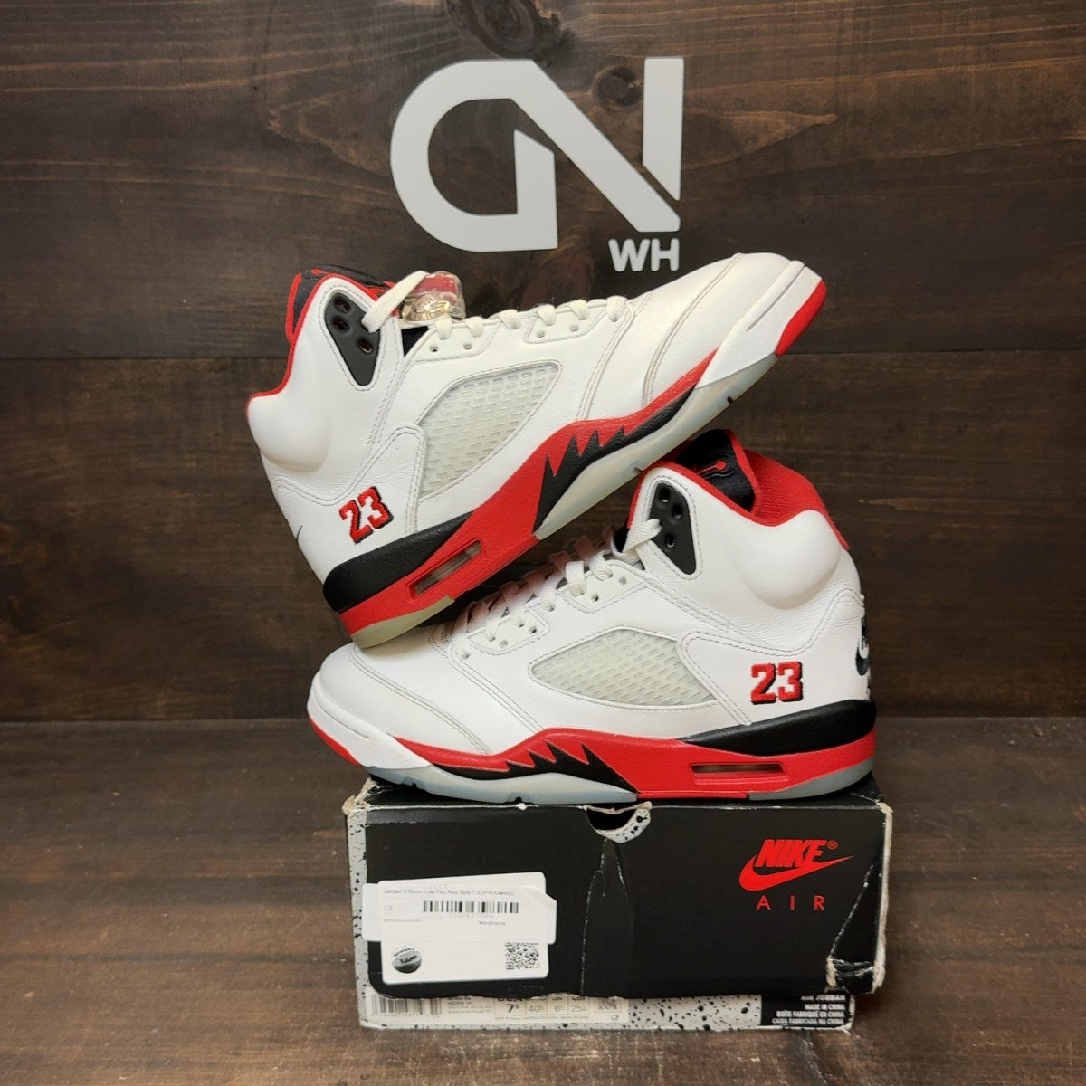 Jordan 5 Retro Fire Red Black Tongue (2025) - Image 1
