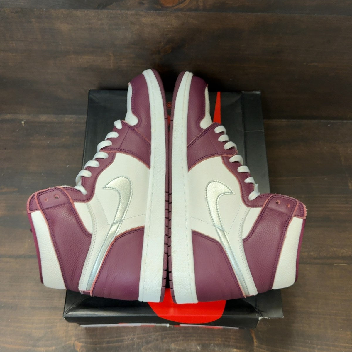 Jordan 1 Retro High OG Bordeaux Size 13 (Pre-Owned) - Image 6