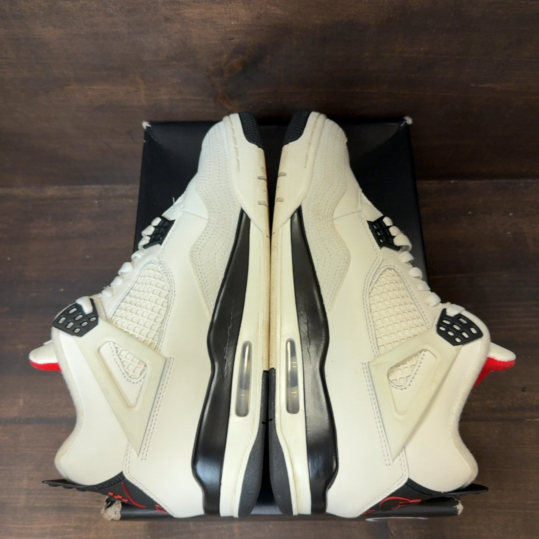 Jordan 4 Retro OG Flight Club Size 10.5 (Pre-Owned)