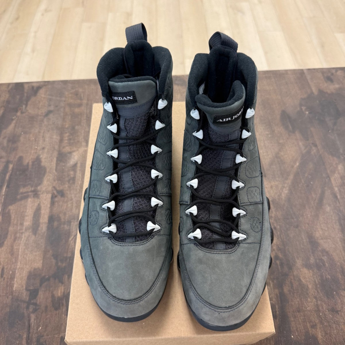 Jordan 9 Retro Anthracite Size 12 (Pre-Owned) - Image 2