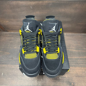 Jordan 4 Retro Thunder (2023) - Image 2