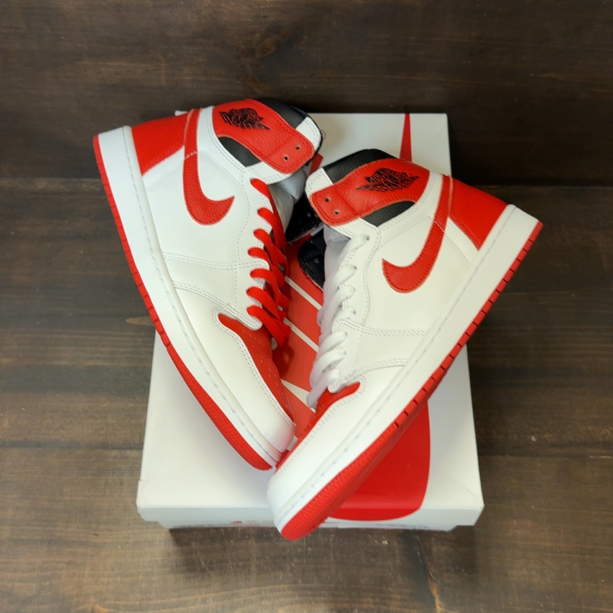 Jordan 1 Retro High OG Heritage - Image 2