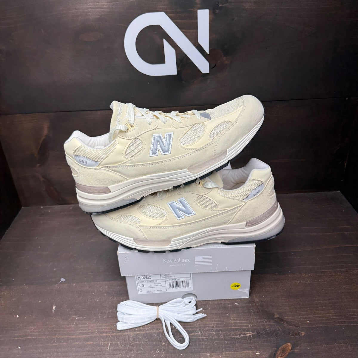 New Balance 992 MiUSA Calcium - Image 1