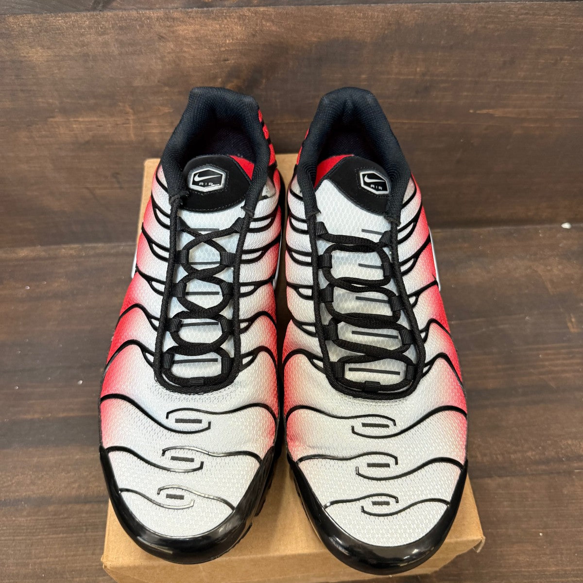 Nike Air Max Plus Pure Platinum University Red Black White Size 13 (Pre-Owned) - Image 3