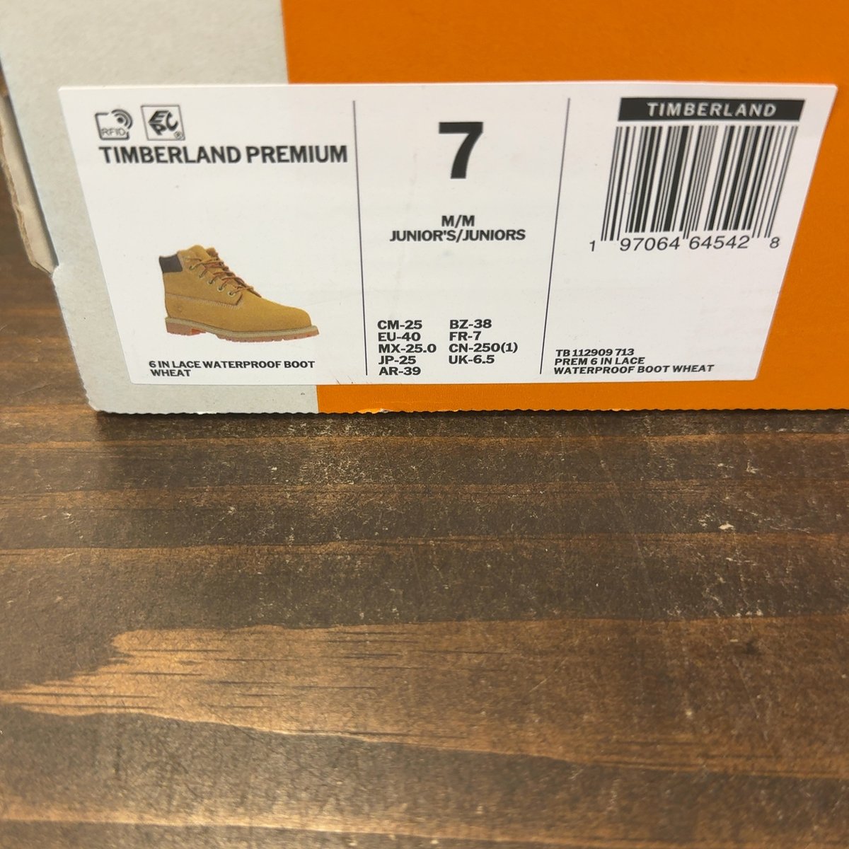 Timberland 6" Boot Wheat (GS) Size 7Y (Pre-Owned) - aux
