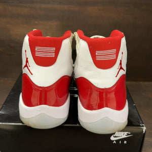 Jordan 11 Retro Cherry (2022) Size 9 (Pre-Owned) - aux
