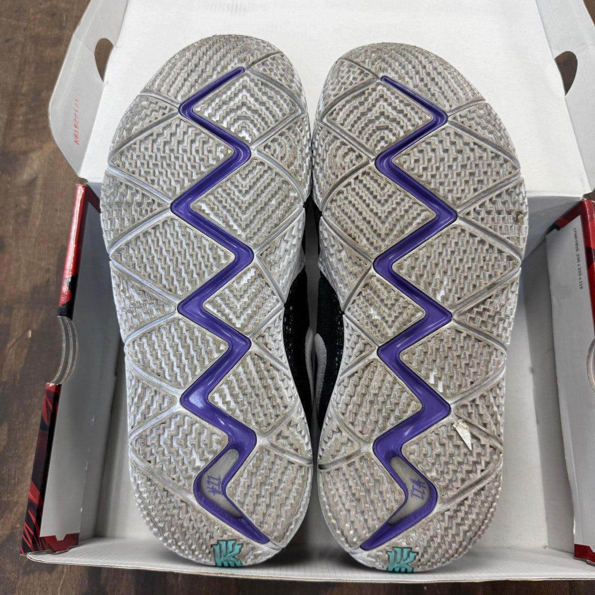 Nike Kyrie 4 Ankle Taker - Image 5