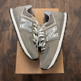 New Balance 574 Grey White Size 9.5 (Pre-Owned) - Image 1