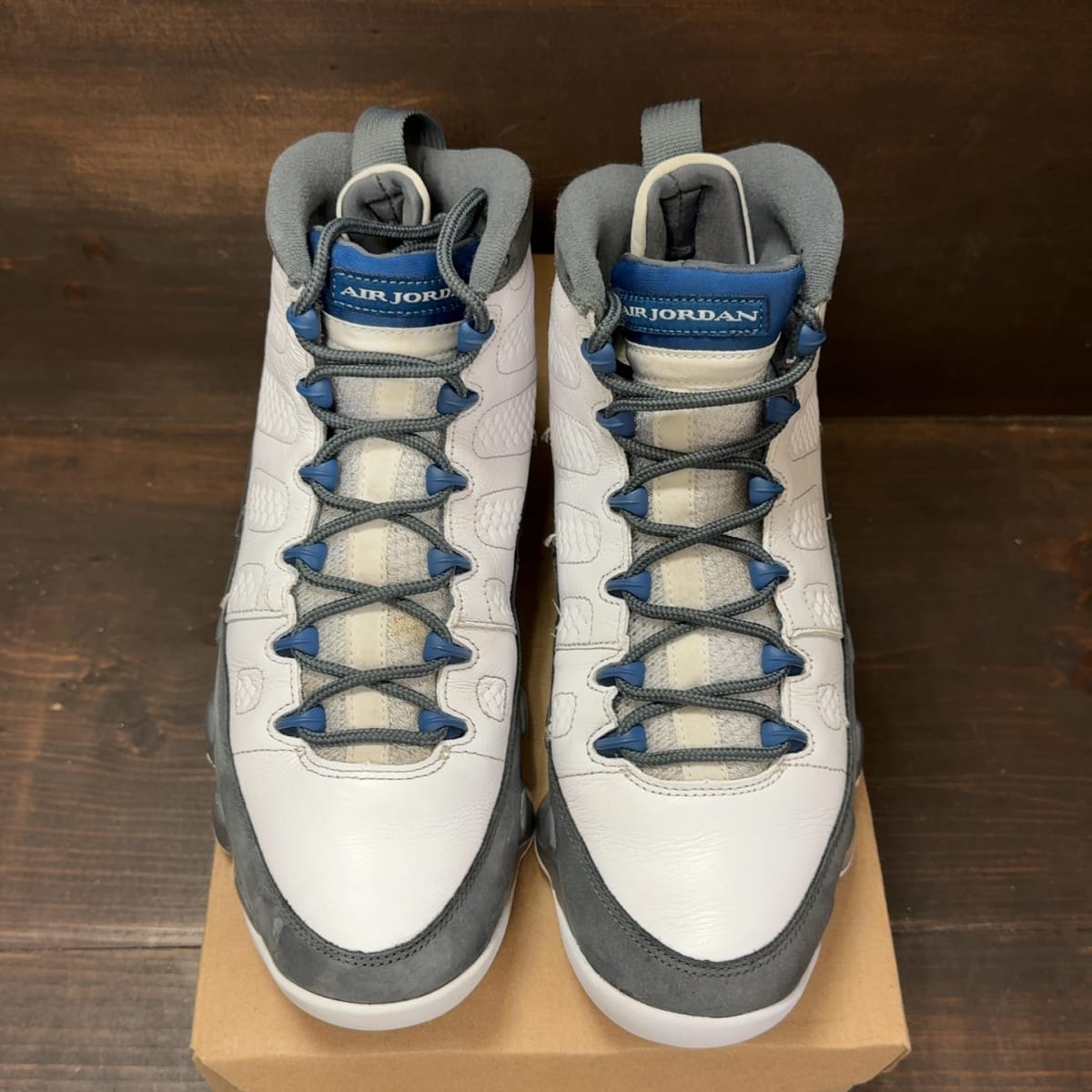 Jordan 9 Retro Flint Grey French Blue (2026) Size 10 (Pre-Owned) - tag