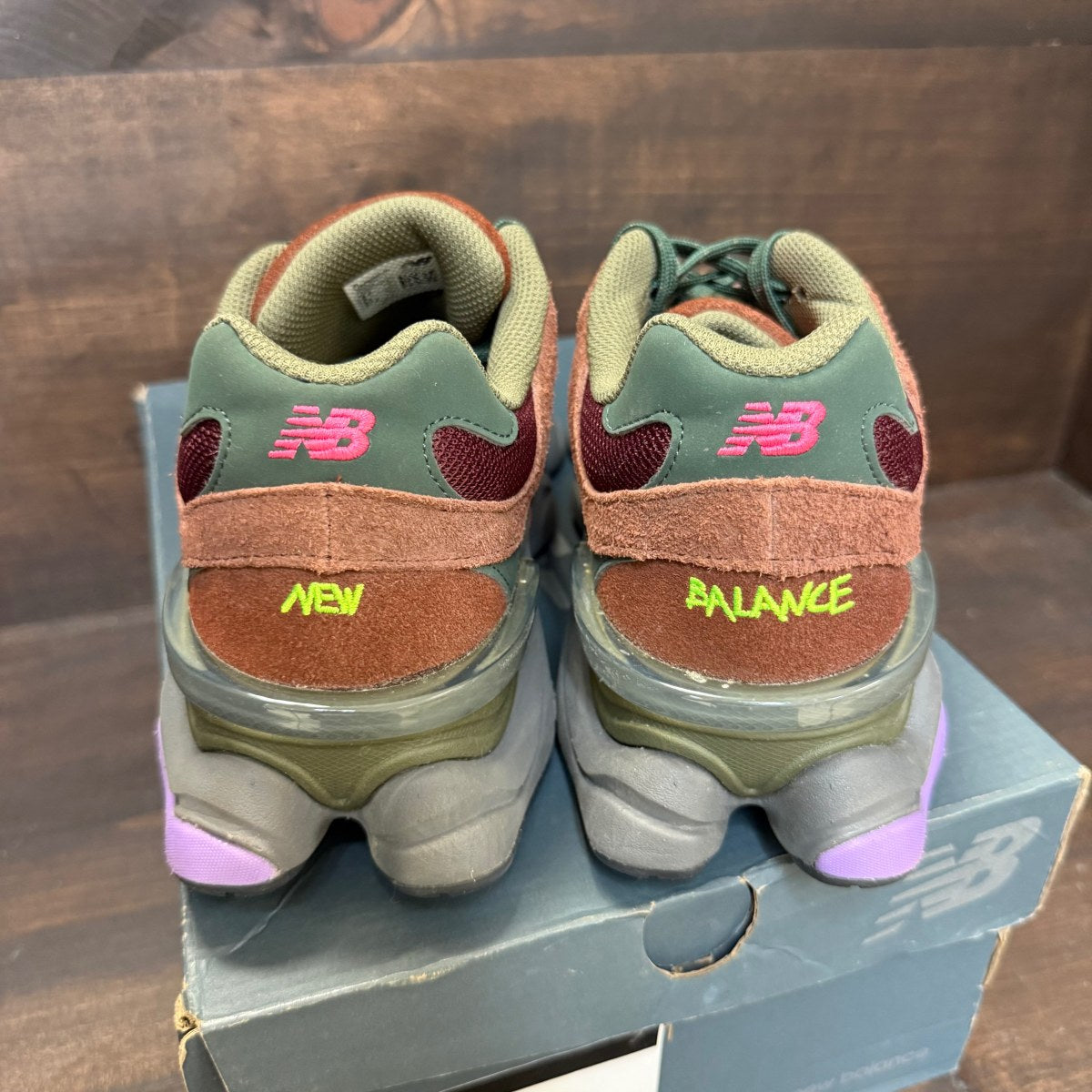 New Balance 9060 Rich Oak Burgundy Size 9.5 (Pre-Owned) - Image 3