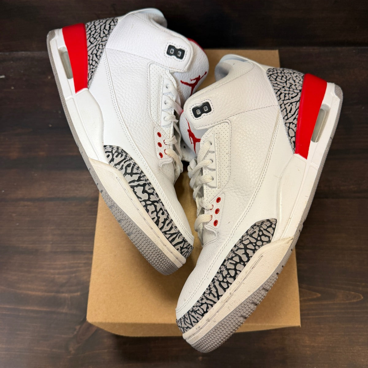 Jordan 3 Retro Hall of Fame Size 12 (Pre-Owned) - Image 2